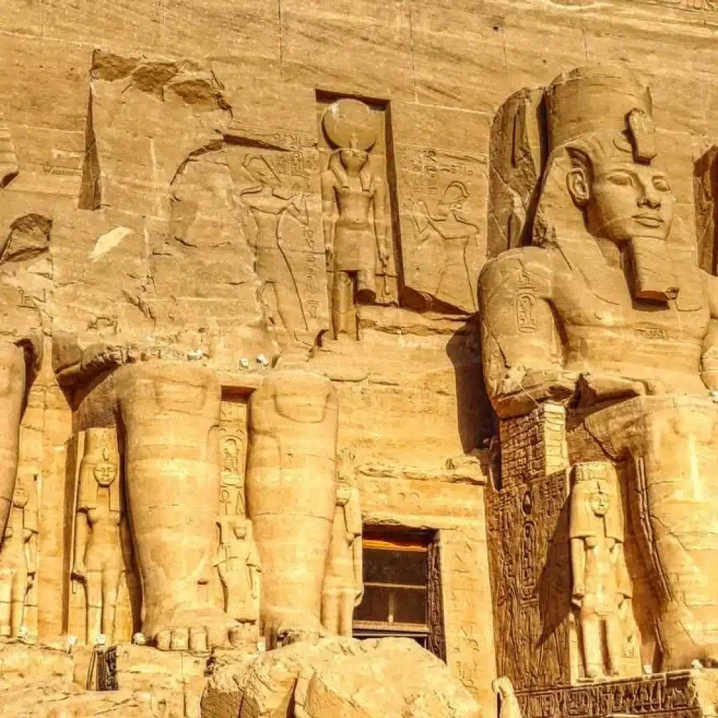Pe urmele faraonilor egipteni