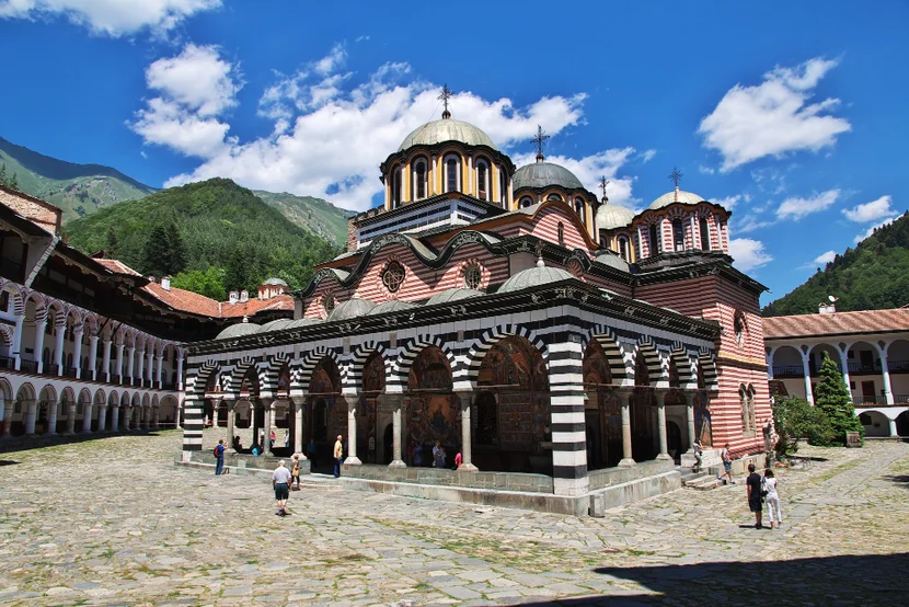 manastirea rila bulgaria