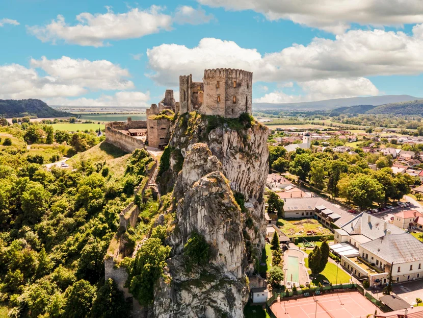 castelul beckov slovacia europa