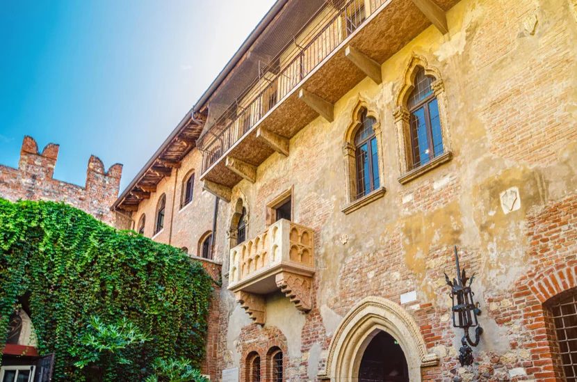 Casa di Giulietta cu balconul Julietei