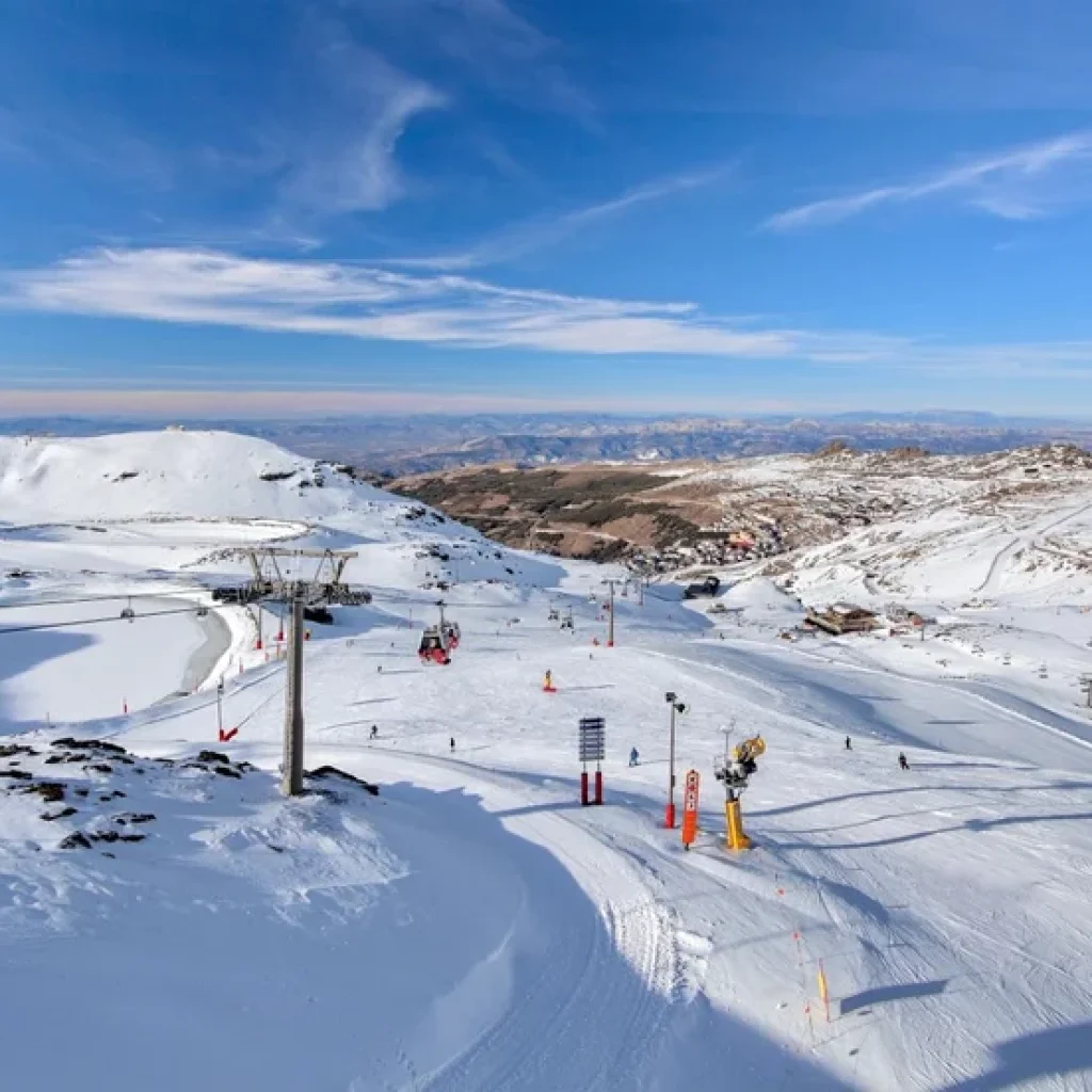 Stațiuni de schi spectaculoase din Sierra Nevada, Spania pentru o vacanță de neuitat