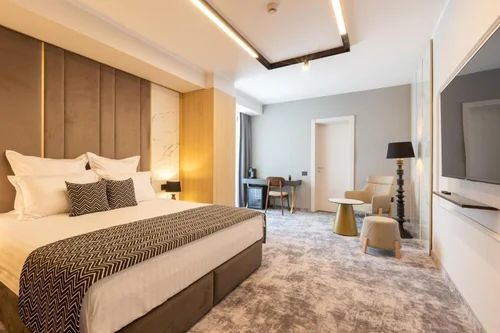 hotel lupa by bueno constanta